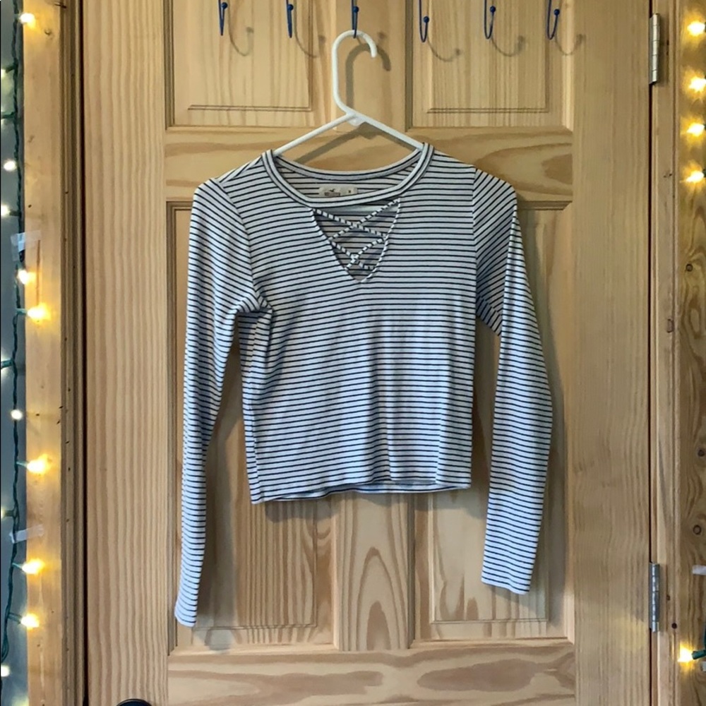 Hollister top
